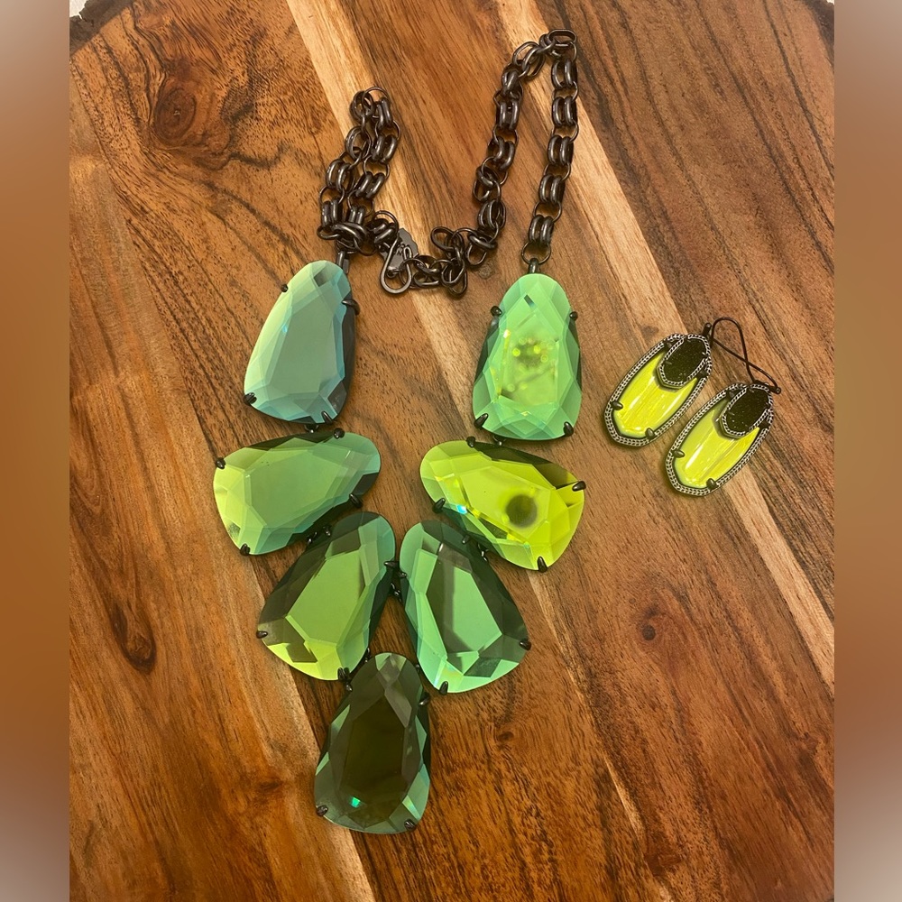 ❤️KENDRA SCOTT HARLOW AND EMMY SET❤️